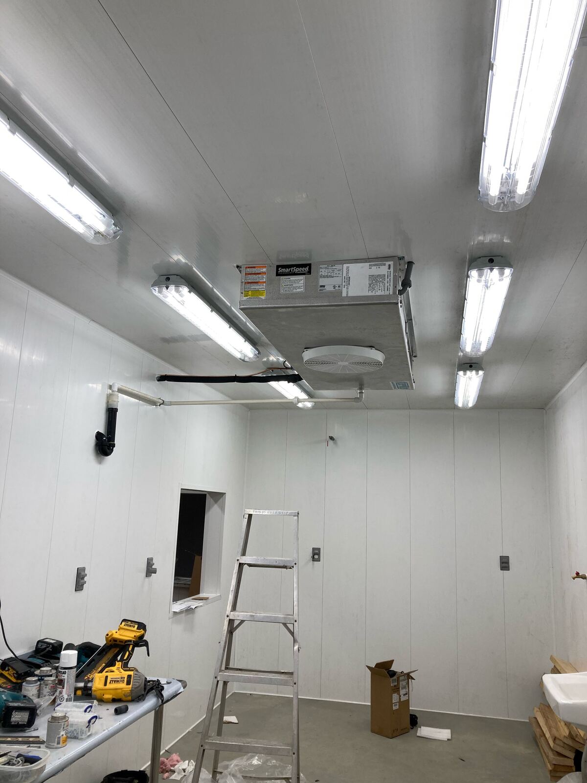 Food processing room cooling install