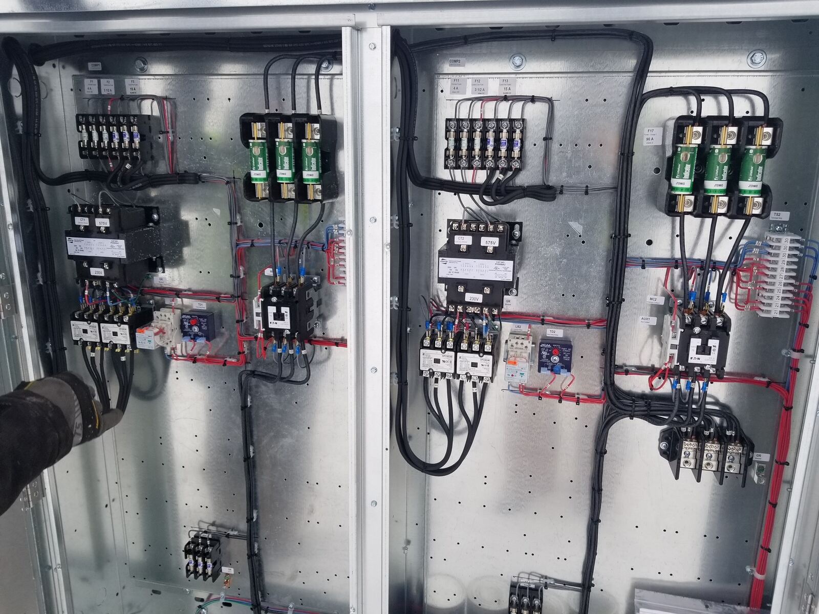 Motor control panels wiring