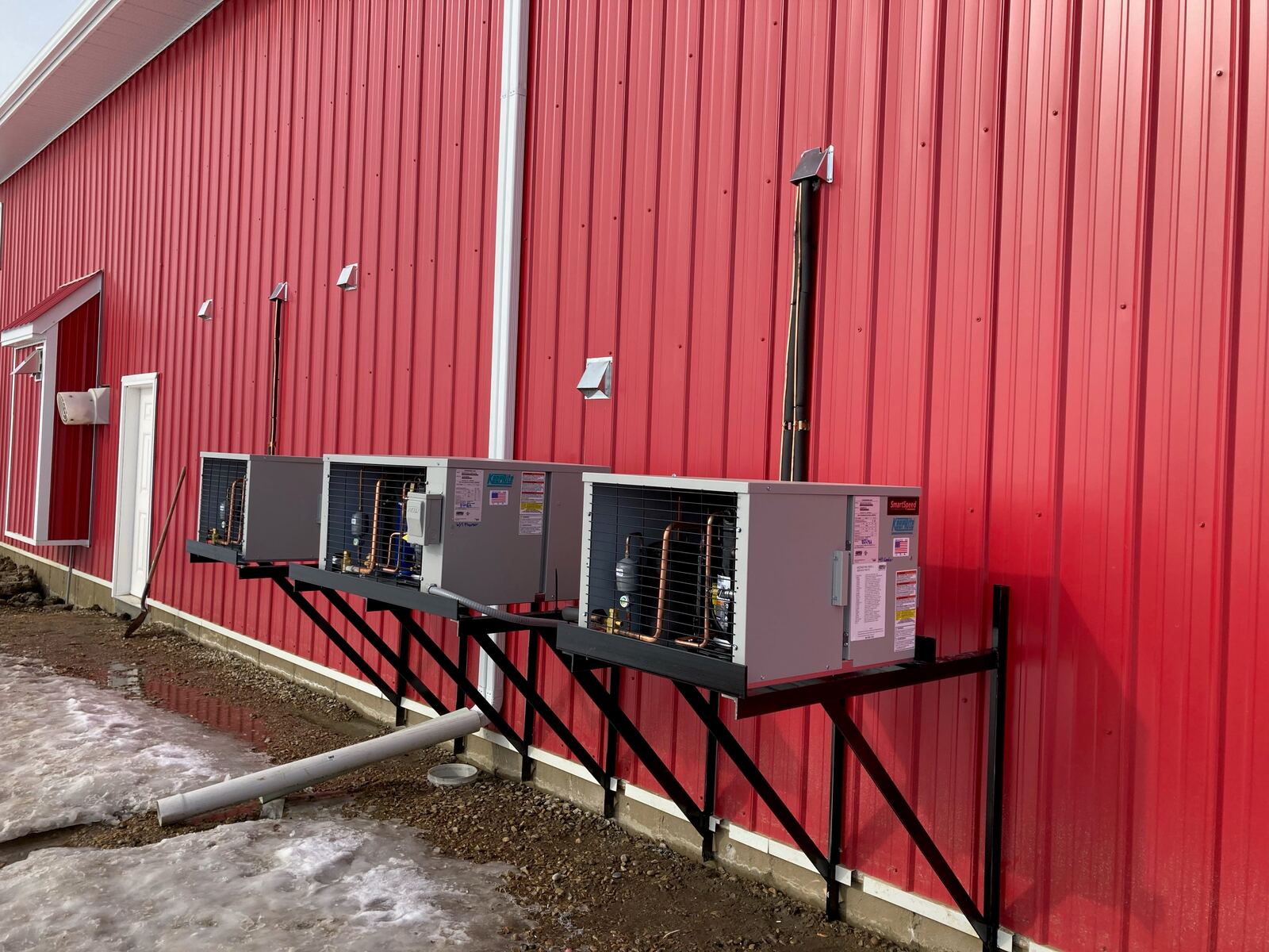 Poultry barn condensing units