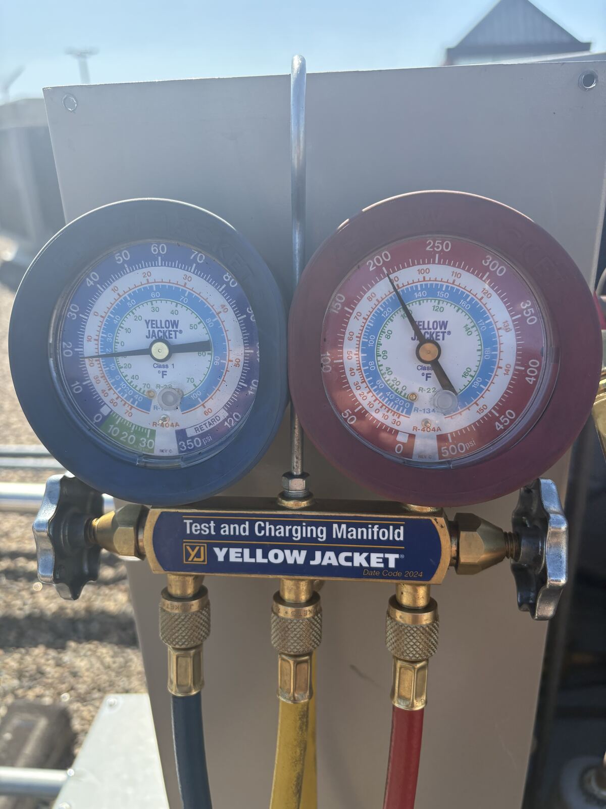Refrigerant charging gauges