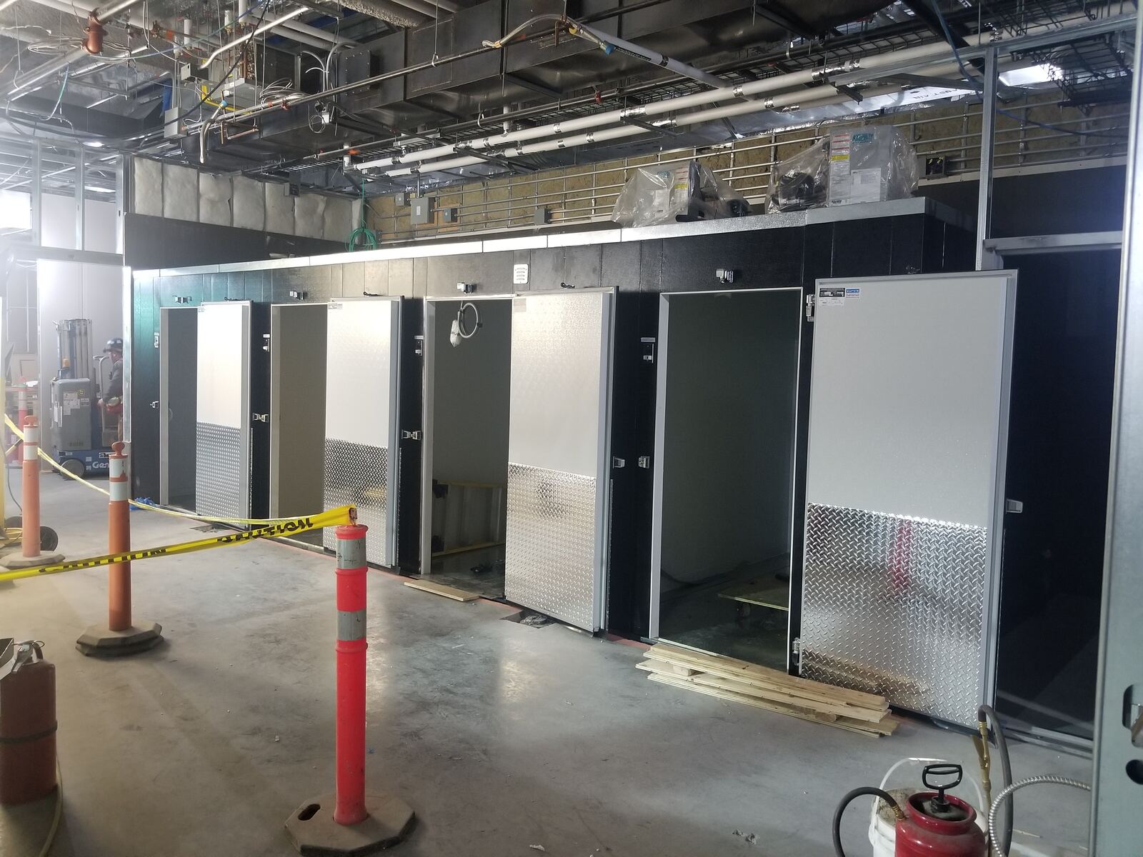 Walk-in cooler bank construction