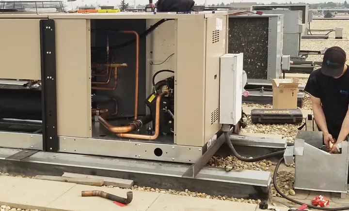 24/7 emergency refrigeration and HVAC service and repair